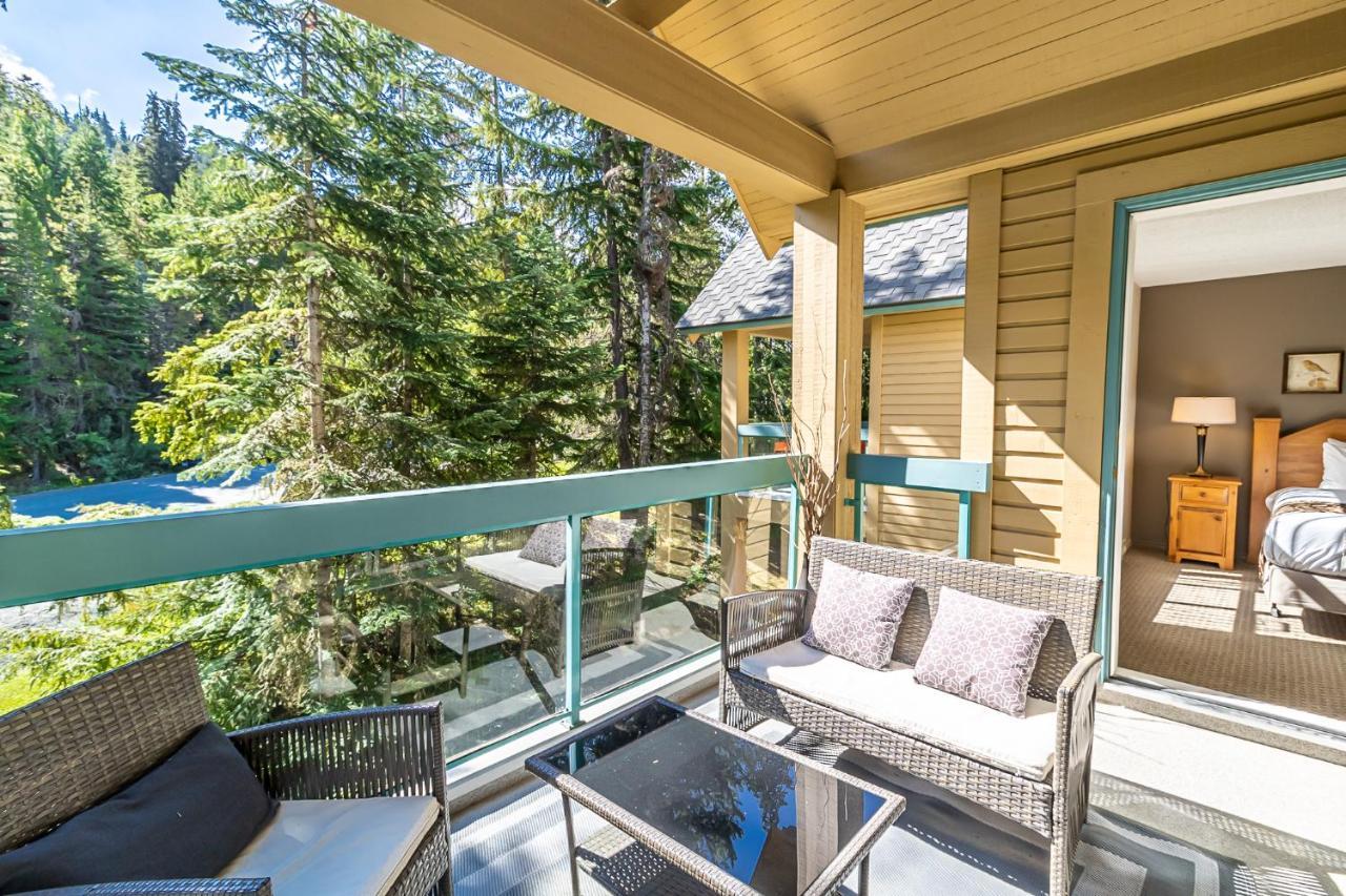 Snowbird Townhouses By Elevate Vacations Whistler Esterno foto