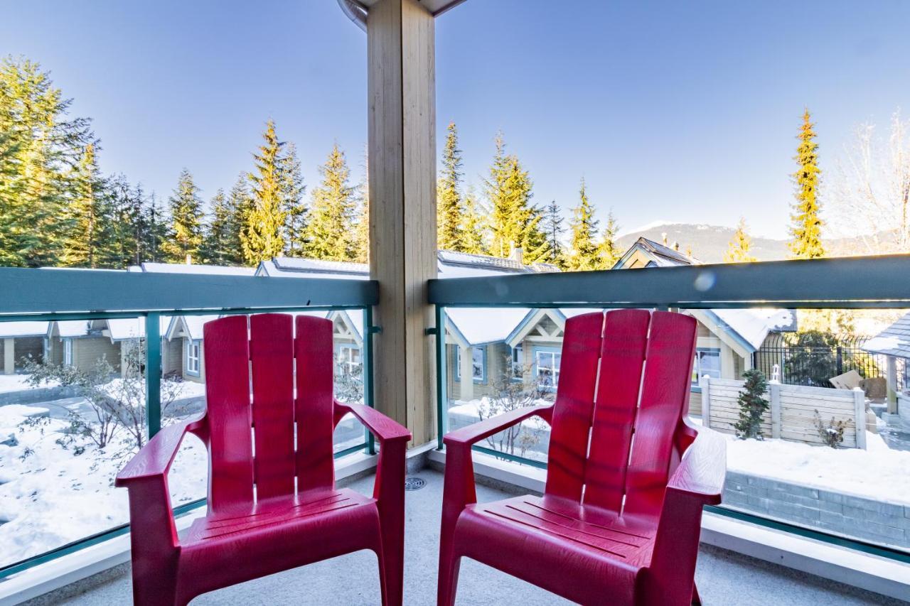 Snowbird Townhouses By Elevate Vacations Whistler Esterno foto