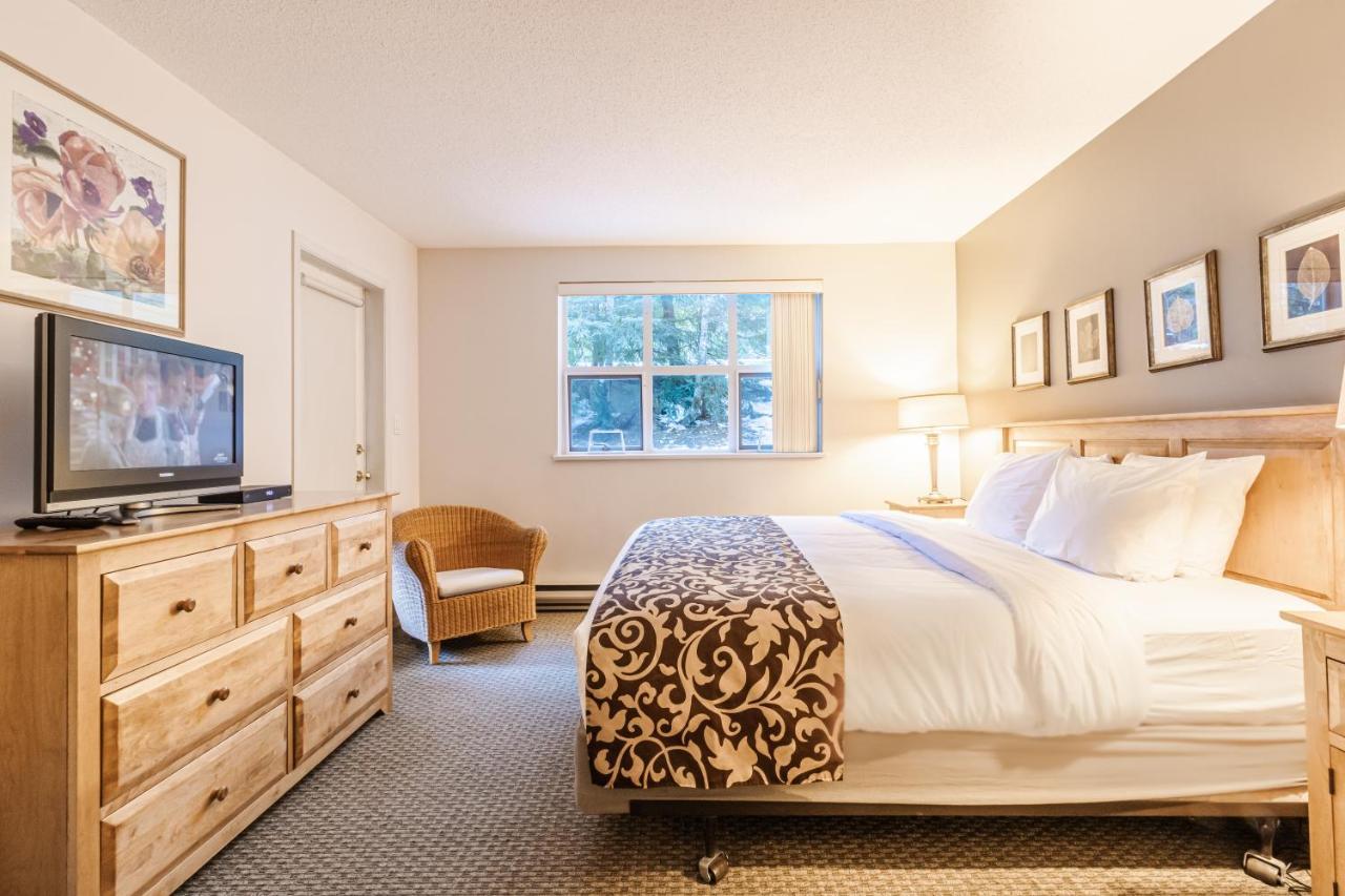 Snowbird Townhouses By Elevate Vacations Whistler Esterno foto